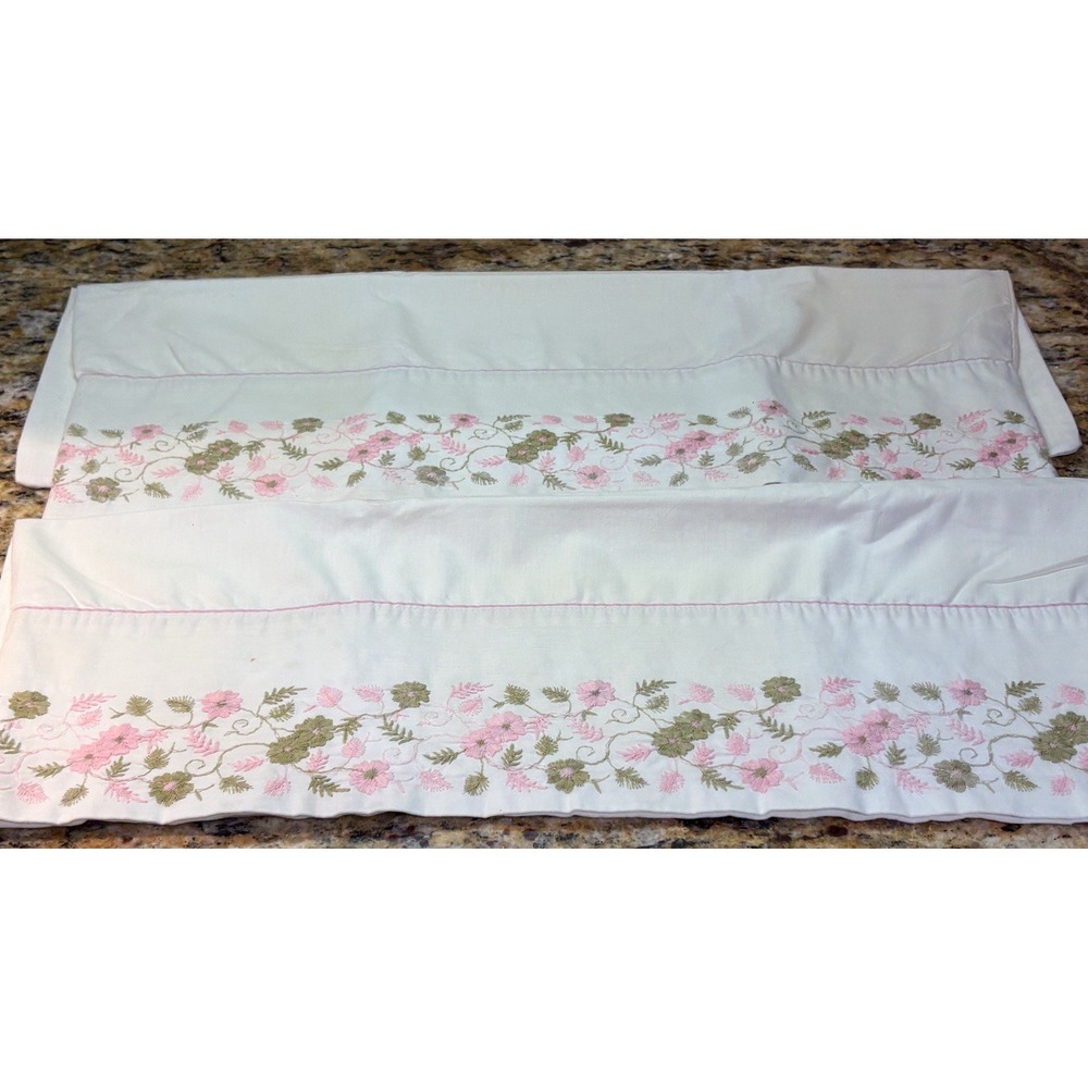 VTG Fieldcrest Duracale Two Pillowcases 42x36 Pink Flowers Embroidered - USA